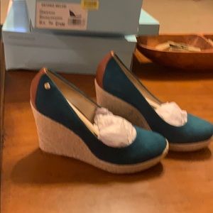 75 M Antonio Melani Wedge Heel Moonglow Wood